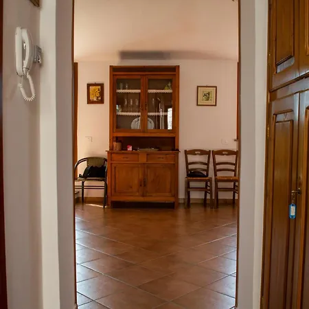 Rocca Garden House 아파트