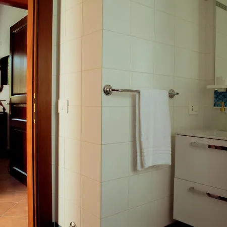 Rocca Garden House * 스펠로