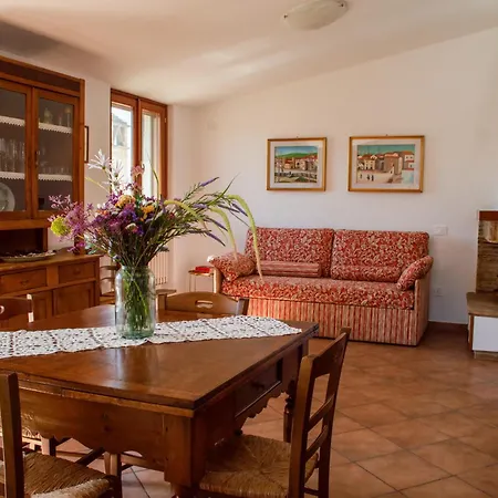 Rocca Garden House 스펠로